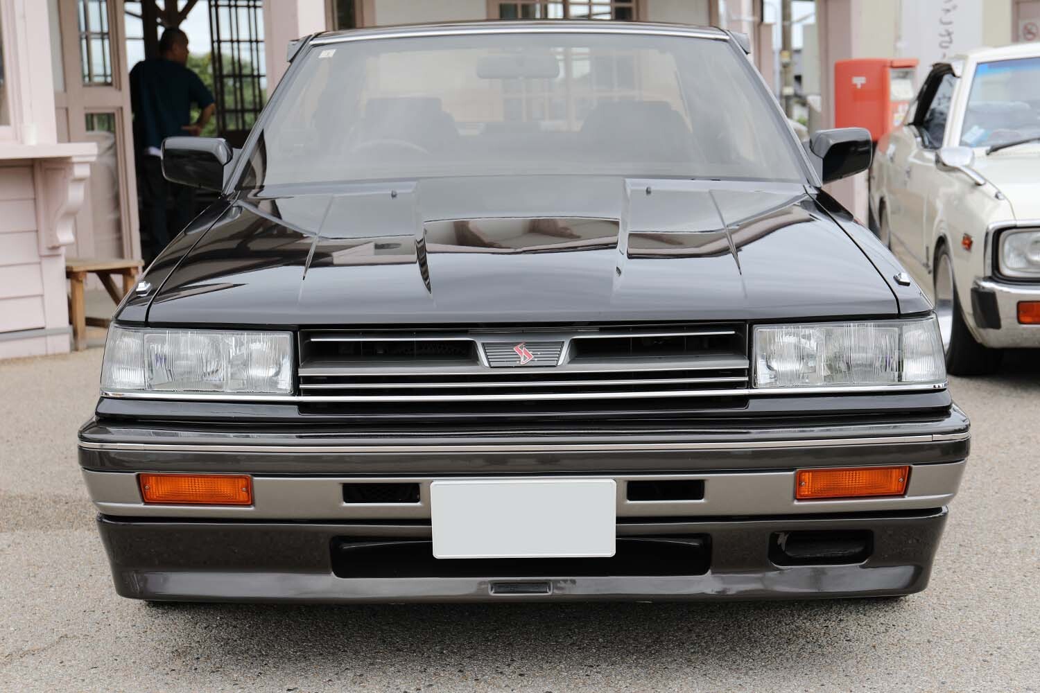懐かしい車1986年6月CAR and DRIVER 新型スカイラインなど掲載 懐かしい車1986年6月CAR and DRIVER 新型スカイラインなど掲載