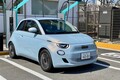 ライバルはホンダe！ 電気自動車になった「フィアット 500e」は400万円後半。今年導入予定の500台はすぐ売れちゃうかも!?