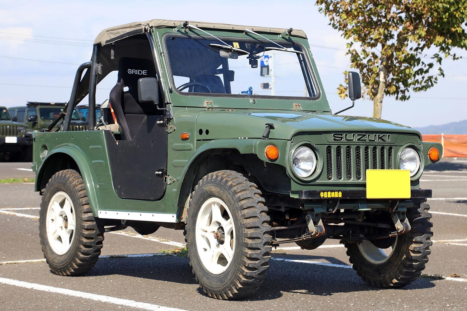 まるで小さな「ジープ」だ！ スズキ「ジムニー」で通勤から4×4
