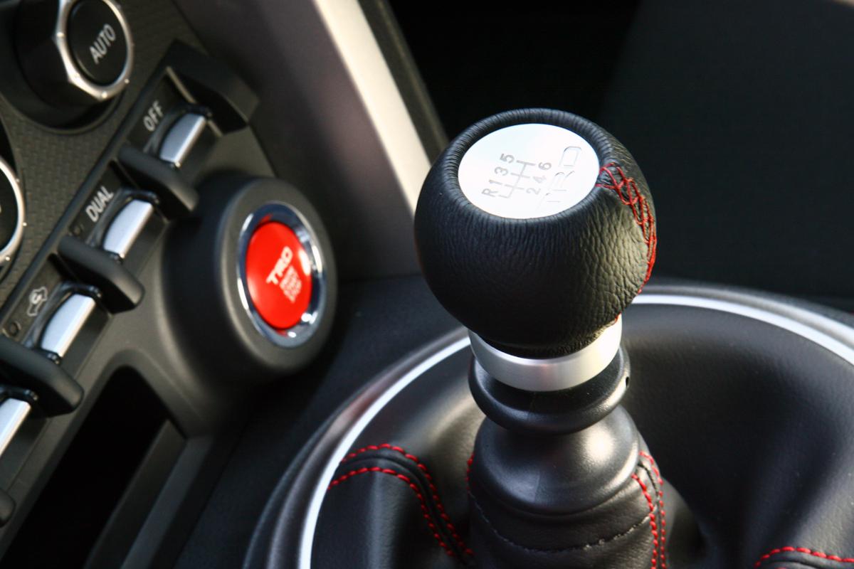 同じメーカーなのに 違う 場合も Mtの リバースギヤ の位置はなぜバラバラなのか Web Cartop 自動車情報サイト 新車 中古車 Carview