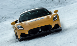 マセラティの新型スーパースポーツカー「MC20」が寒冷地試験で様々な悪条件をクリア