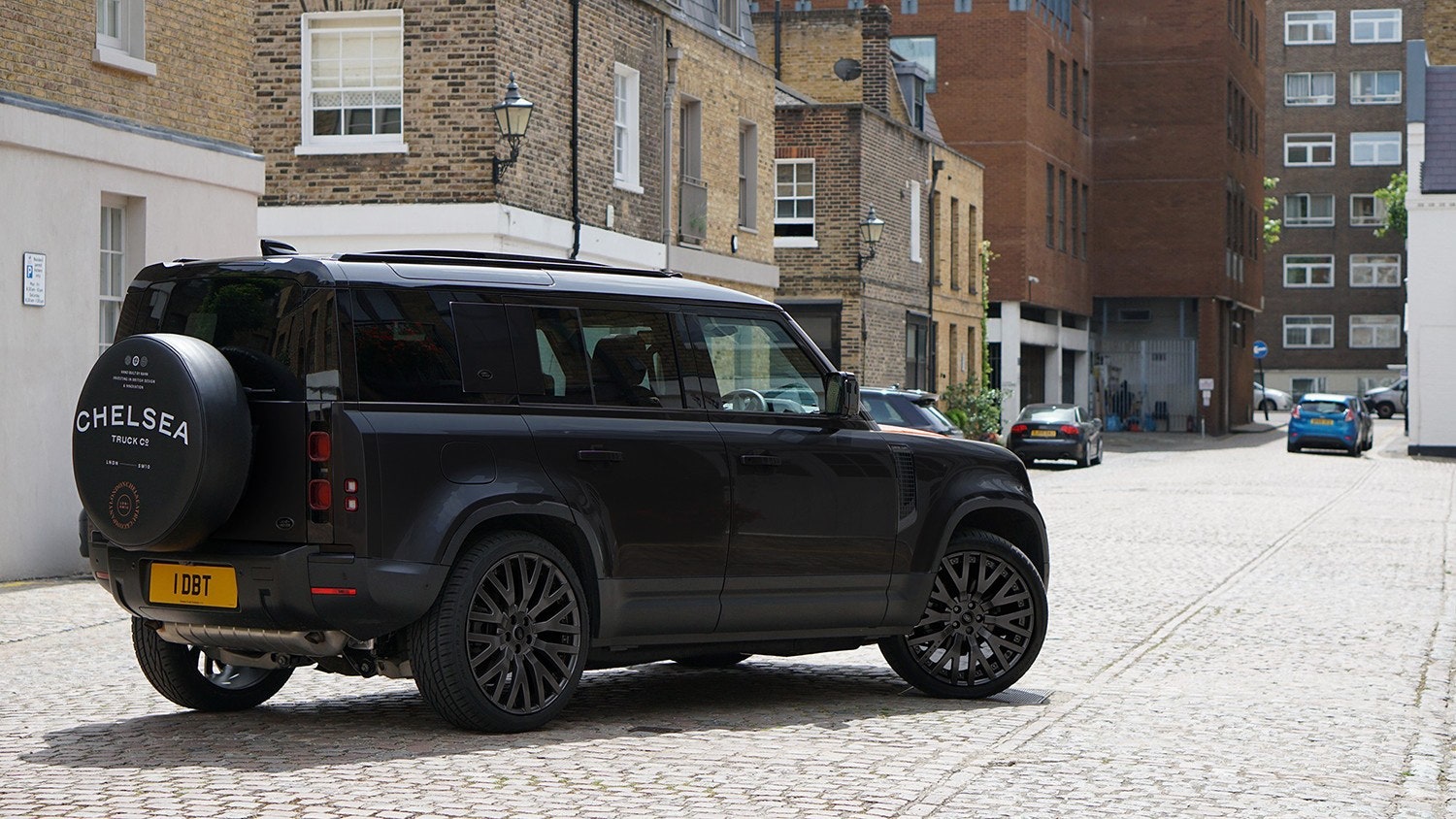 新型ディフェンダーがスポーティになった Vesuviusエディションとは Gq Japan 自動車情報サイト 新車 中古車 Carview