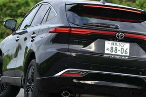 なぜ売れ続ける？ トヨタのミッドサイズSUV「ハリアー」はデビューから5年経っても大人気！ 精悍で上質な「特別仕様車」に乗って再認識した驚異の実力とは