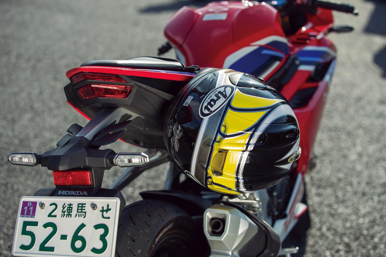 タンデム性能と荷物の積載性を徹底比較 カワサキninja250 ヤマハyzf R25 スズキgsx250r ホンダcbr250rr Webオートバイ の写真 ページ目 自動車情報サイト 新車 中古車 Carview