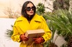 『サブスタンス』は脱皮映画！──デミ・ムーアが“ポップコーン女優”というレッテルから抜け出し、人は美＝若さへの幻想から解放される