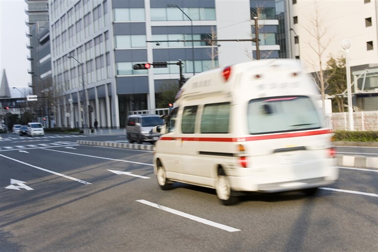 【鳴らさないで来てほしい？】いえいえ、サイレンの使用は法律で決まっています。音量調整機能の導入も進む