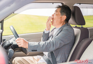 「至る」のダメ！　食べたあとの「睡魔」にサヨナラ!!　運転中に眠くならない食事方法