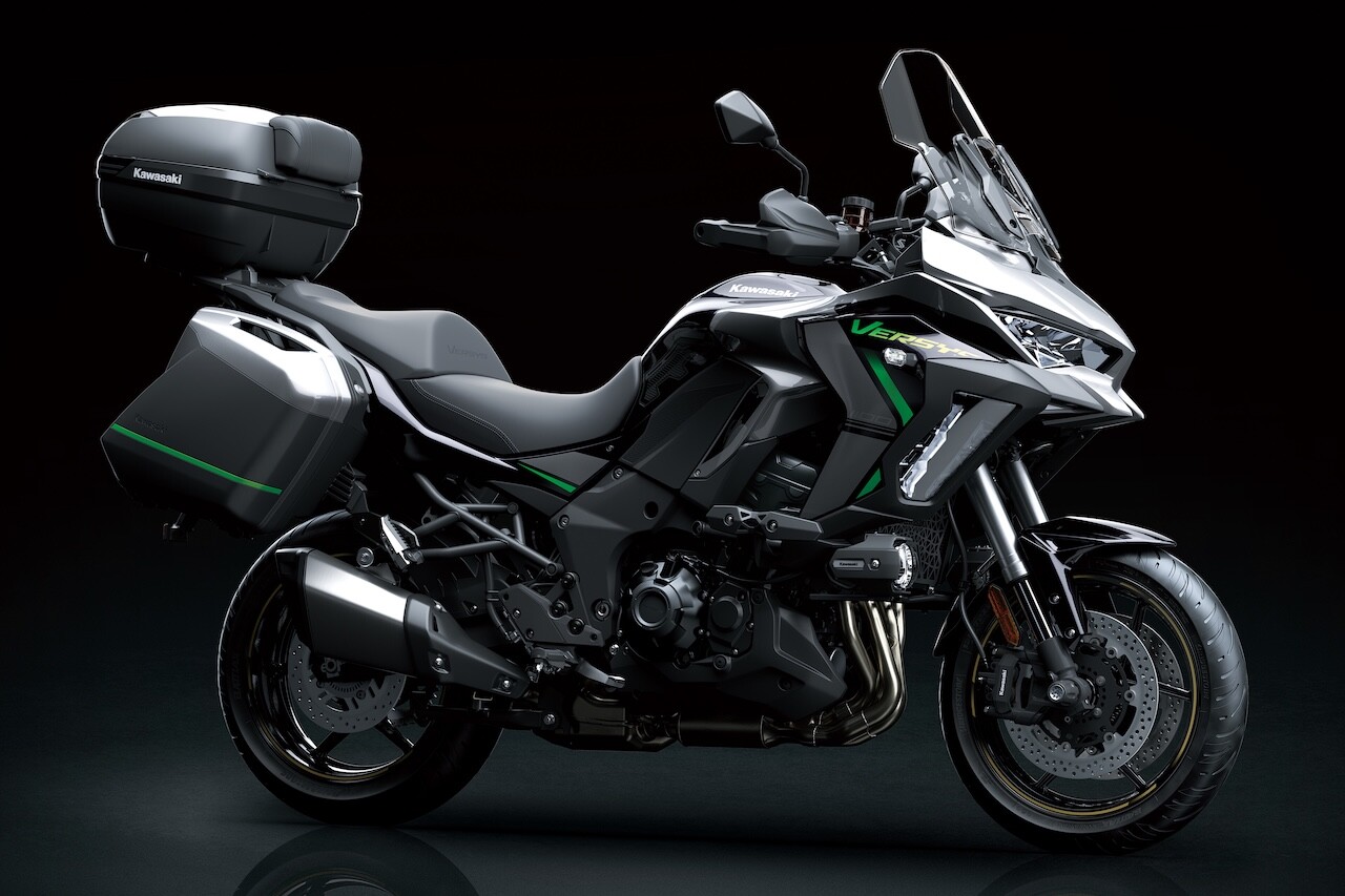 カワサキ、大型ツアラーバイク『VERSYS 1100 SE』を発表。排気量