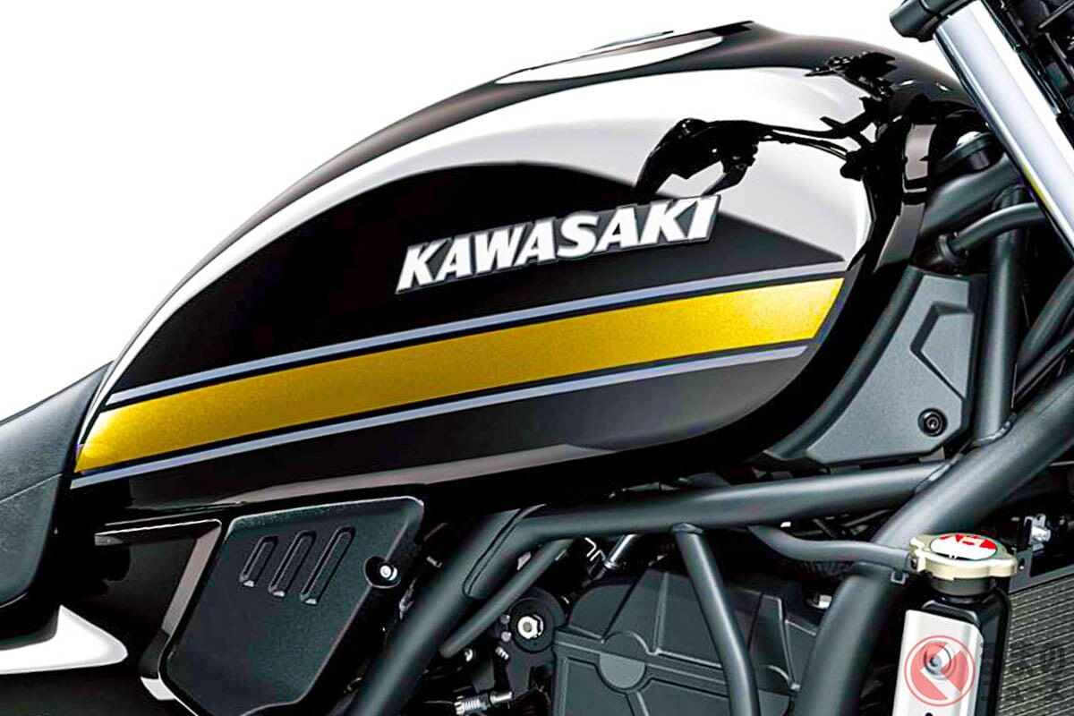 Kawasaki Z900RS シート 黒 ストライプデザイン Kawasaki Z900RS シート 黒 ストライプデザイン