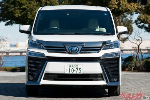 アルファードに完敗のヴェルファイア でも中古車価格は横這いのなぜ ベストカーweb 自動車情報サイト 新車 中古車 Carview