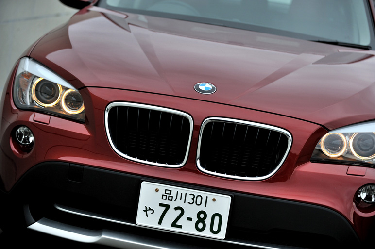 新型BMW X1に試乗！ 3高ならぬ“3低”の魅力