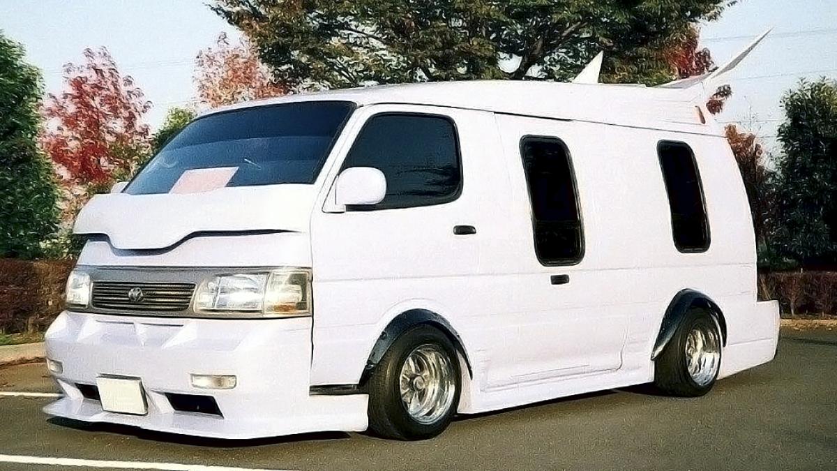 ど派手ペイント 巨大羽根 飛び跳ねるクルマ 最近激減したクルマの カスタム ５選 Web Cartop 自動車情報サイト 新車 中古車 Carview