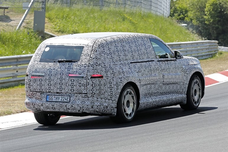 【超高級】ジェネシスの新フラッグシップ「GV90」は超斬新デザイン。レクサスはおろかマイバッハがライバル!?