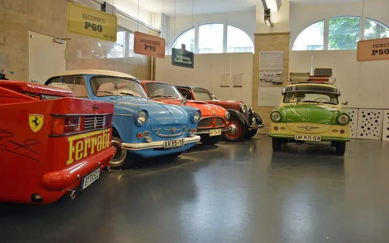 ベルリンのトラバント博物館　マニア垂涎の展示内容　希少車、変態車との出会い