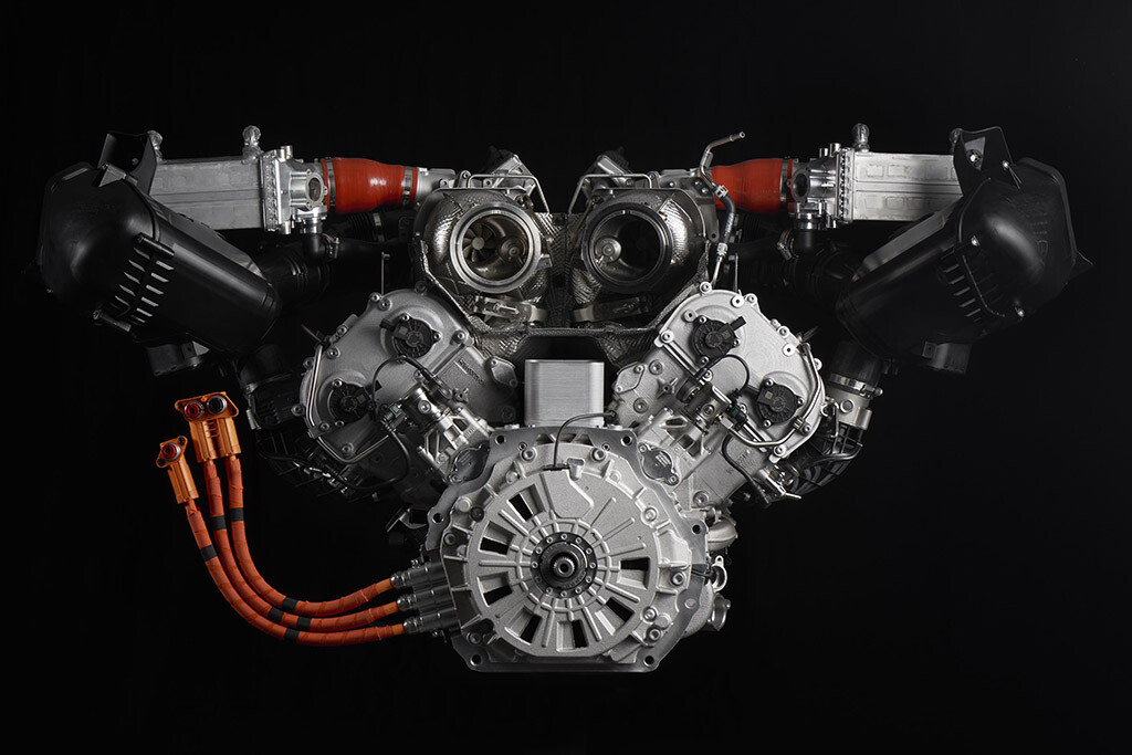 ウラカン後継モデルは新V8ツインターボ搭載のHPEVに！ランボルギーニ、登場予定の「634」用パワープラントを公開！
