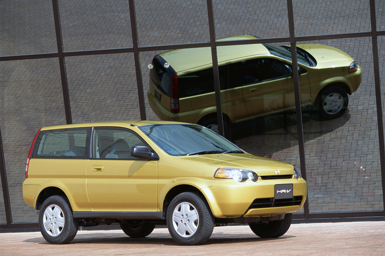 90年代末のホンダ Hr V がコケた理由とは 良車が失敗するのはセールスに問題あり 新型 Zr V の運命は Auto Messe Web 自動車情報サイト 新車 中古車 Carview