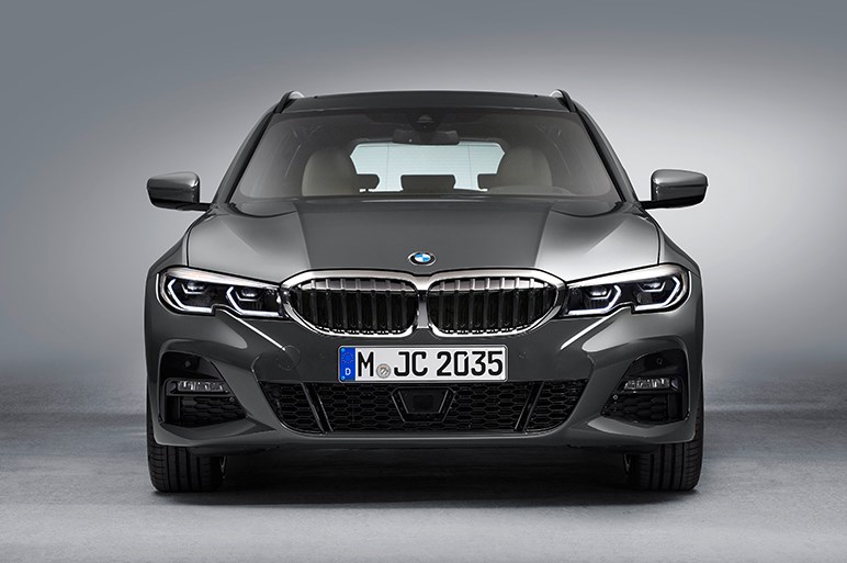 独BMW、新型3シリーズツーリングを発表。ボディサイズを拡大し居住性を大幅向上