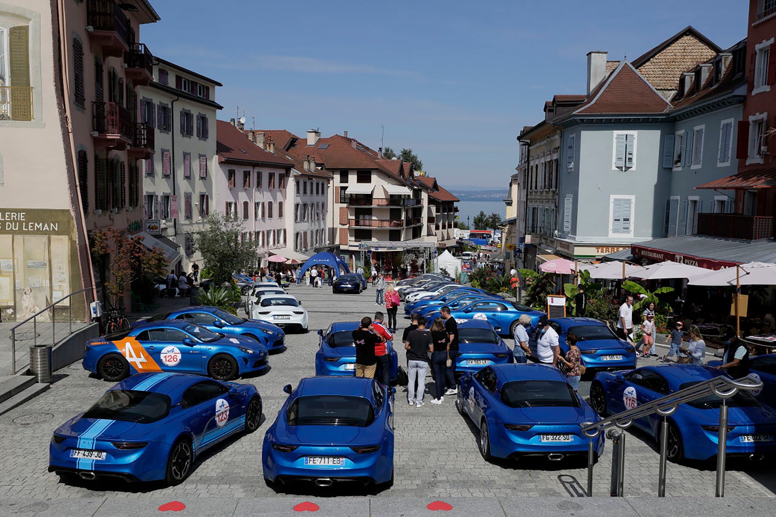 昨年唯一のグランド ツーリングをふり返る エヴィアン モナコ間をアルピーヌa110で縦断 前編 Gq Japan 自動車情報サイト 新車 中古車 Carview