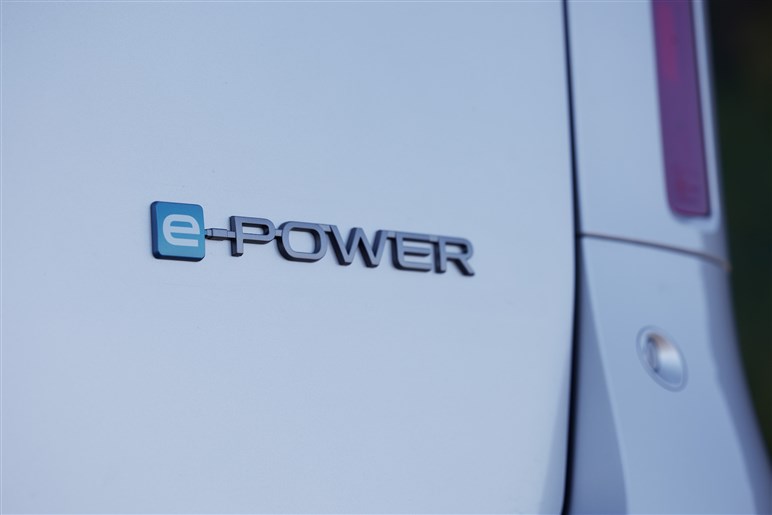 日産、新型「セレナ」発表。ガソリン車は今冬、e-POWER車は来春発売、価格は276万8700円から