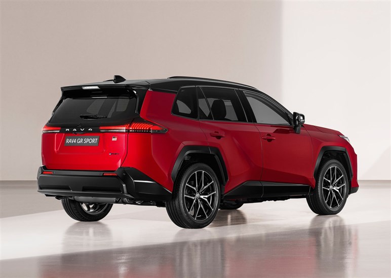 【上手すぎでしょ】デザイナーが制作した新型「RAV4」の“ピックアップ仕様”が想像以上に違和感ナシな件