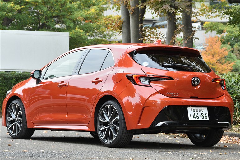 ハイブリッド1本化＆最安グレードは全車250万円以下！ 新カローラ3兄弟の買い時は超円熟期の今か、来たる新型を待つべきか