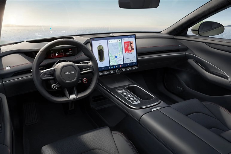 【初撮影】最強のテスラ「モデルS プラッド」改良新型がテスト開始。1100馬力超えでニュル最速奪還を狙う