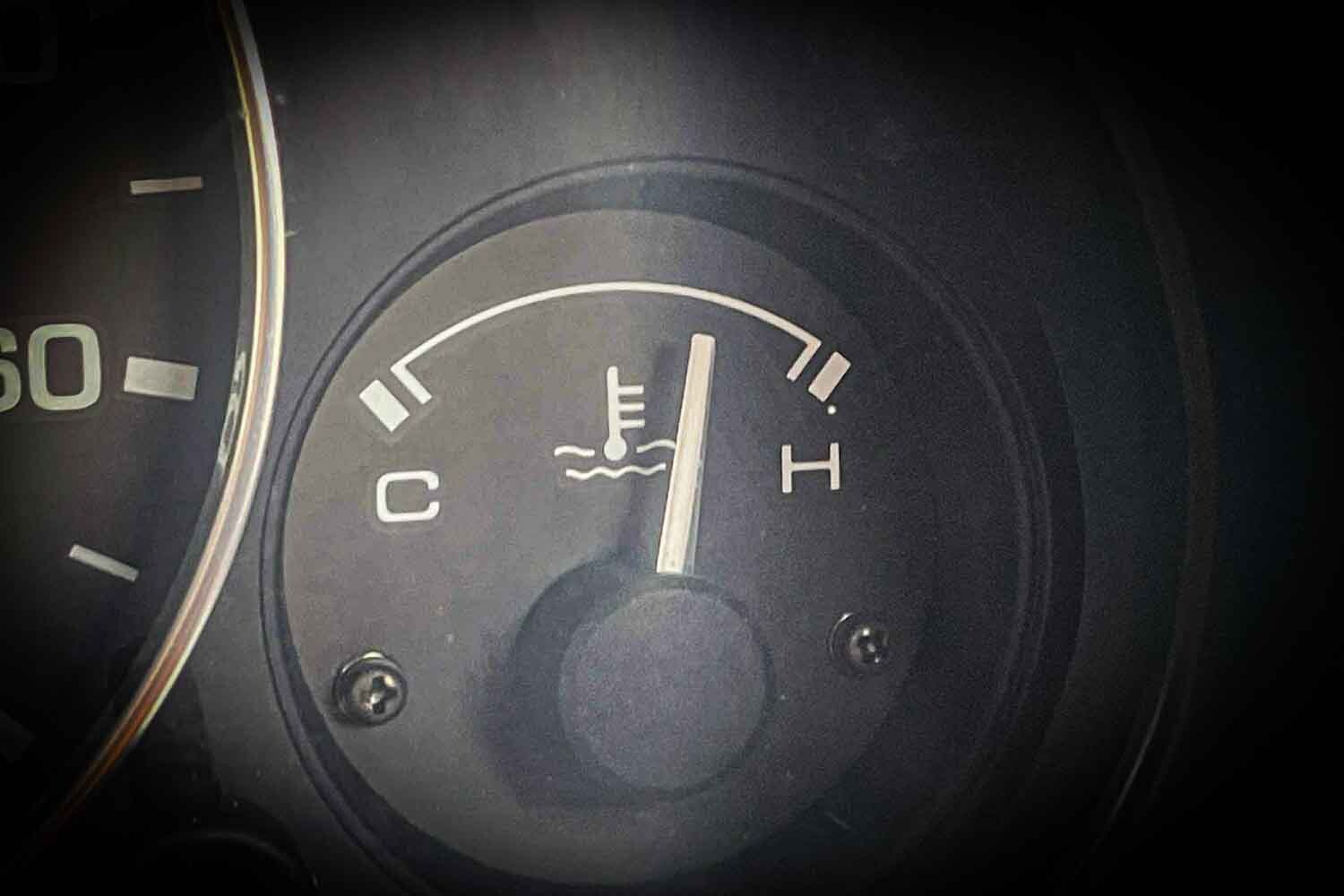 猛暑の影響で「電動ファン故障件数」が急増中！早めのモーター交換でエンジンブローを予防できる