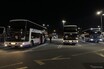 夜行高速バス「ドリーム号」、深夜の乗務引継ぎを見学する