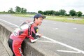 【ヤマハ YZF-R25 編】チュートリアル福田充徳さんが250ccスポーツバイクを乗り比べ！〈サーキット試乗インプレ〉