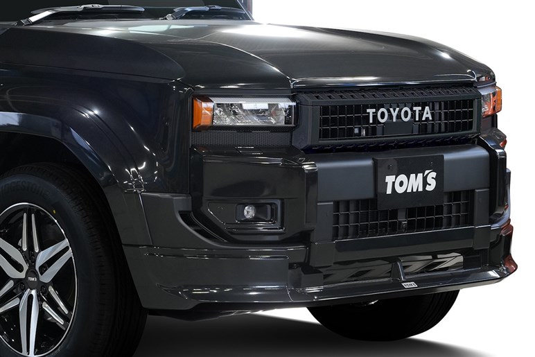 最新モデルから涎モノのコンプリートエンジンまで。TOM'Sのチューニングメニューが今年も熱かった【TAS25】