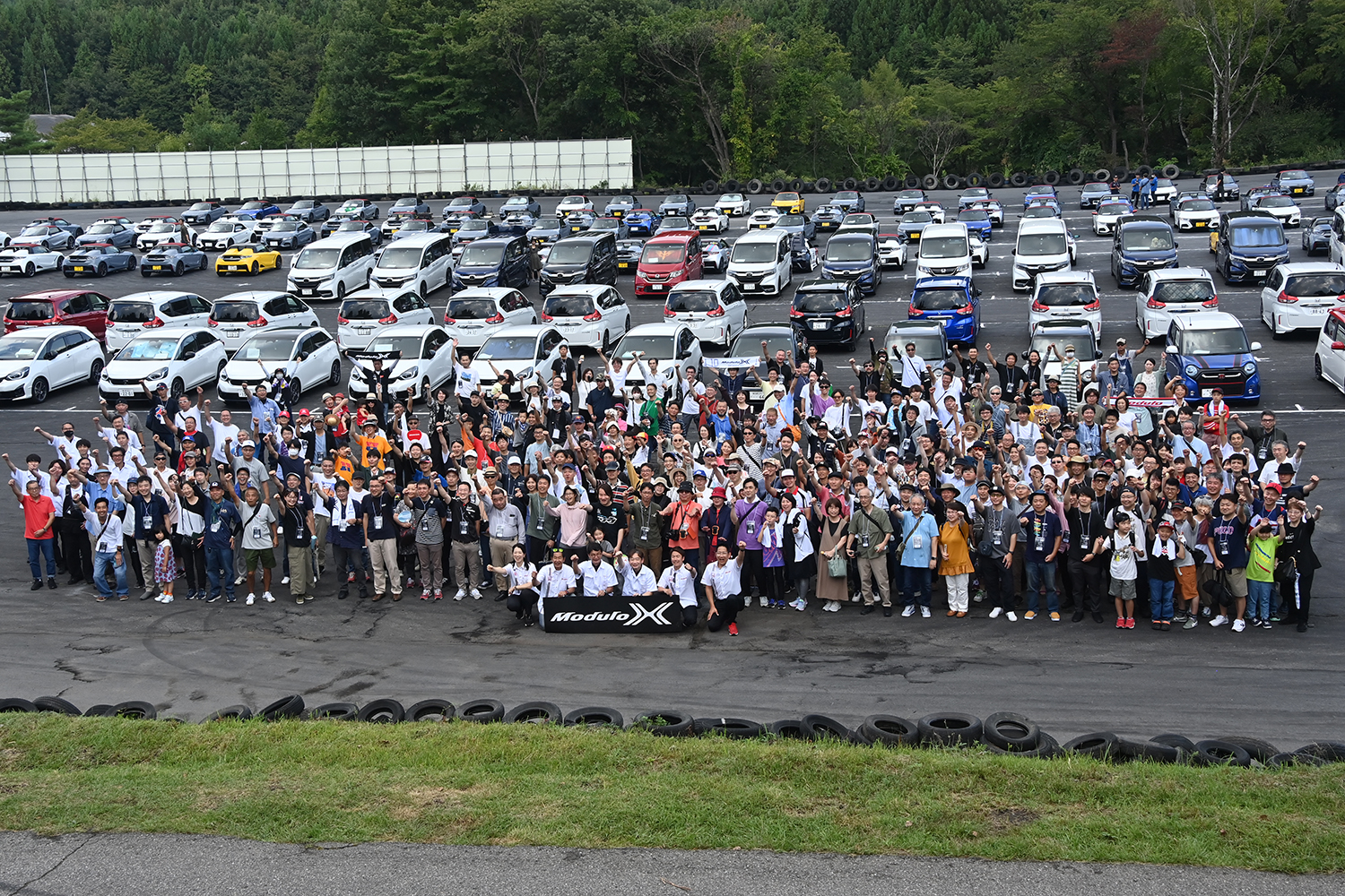 土屋圭市マジックが詰め込まれたモデューロXが10周年！　175台・323人が聖地に集結した!!