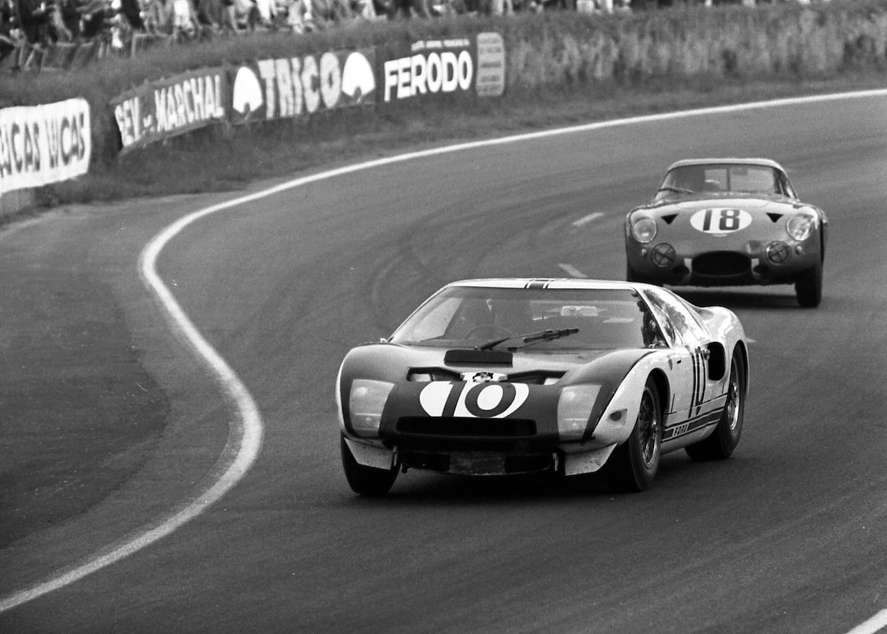 フォード Gt40はいかにして神話になったのか 60年代の英雄たちの物語を辿る Vol 1 Genroq Web 自動車情報サイト 新車 中古車 Carview