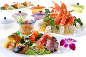 和洋中100種以上の料理が人気！「あさや」のブッフェレストラン【料理じまんの宿18選】