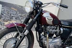 55年前のトライアンフが米国オークションで落札 走行距離は1.1万キロの極上「ボンネビルT120R」人気高まるヴィンテージバイクの価値とは