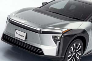 トヨタEV「bZ4X」10月だけで1100台販売！ なぜ日系メーカーは「EV移行」で遅れを取るのか？――欧州市場で迫る淘汰リスクを考える