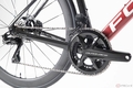 ドイツの自転車ブランド「フォーカス」のプロユースモデルにシマノ製最新コンポーネントをセット