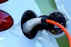 プラグインハイブリッド車は万能か、それとも中途半端か？ 電動化時代の「隠れた主役」の真価を問う