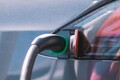 プラグインハイブリッド車は万能か、それとも中途半端か？ 電動化時代の「隠れた主役」の真価を問う