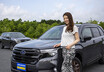 【黒木美珠のクルマTALK】Z世代のクルマ選び、新旧フォレスター比較試乗。先代ーSTI Sportから新型X-BREAKへ。走りも使い勝手も進化した「本命SUV」の魅力