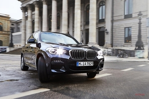 BMW、X3のプラグインハイブリッド仕様を発表　燃費41.7km/ℓ　ジュネーブ2019