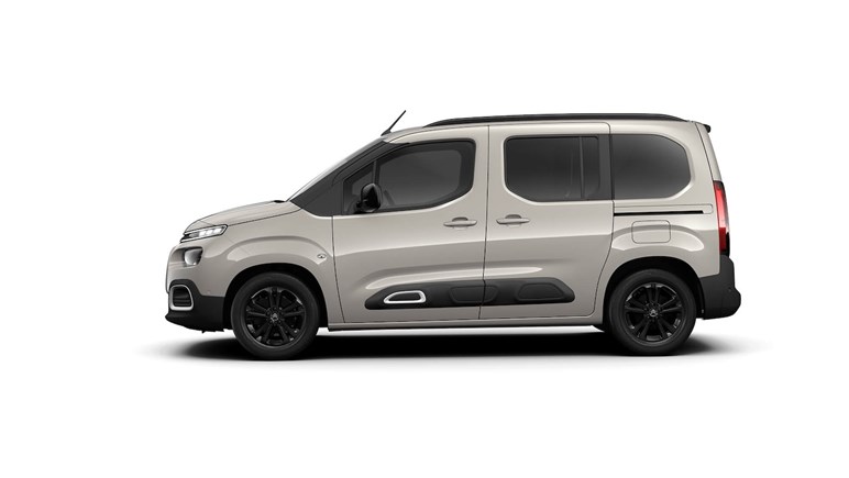 プジョーの“タフ系”ミニバン新型「リフター」発売。兄弟車フィアット「ドブロ」は20万円もお得な限定車追加