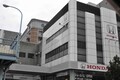 新車ディーラーも「月曜・床屋」「火曜・美容室」「水曜・不動産屋」みたいに休みを決めない？　業界で定休日を統一すれば新車購入の流動性も高まる