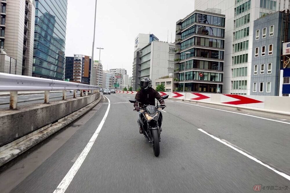 高速道路を走行すると絶対に眠くなるって人いない!? 走行中に起こりがちな「ハイウェイ・ヒプノーシス」とは
