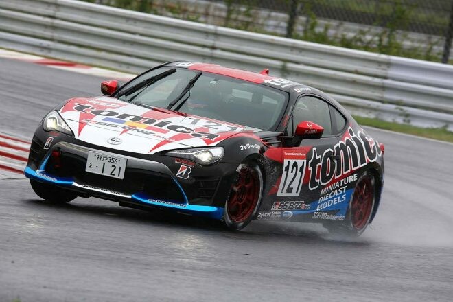 86／BRZ第4戦：雨まじりのオートポリスで蒲生尚弥がシリーズ初年度2013年以来の勝利