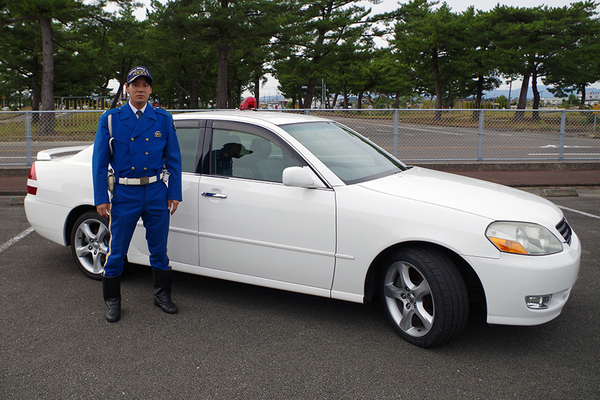 覆面パトカーに見えない 約年運用の宮崎県警 マークii が引退へ 乗りものニュース 自動車情報サイト 新車 中古車 Carview