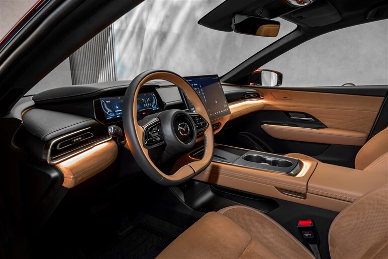 「マツダ6」復活に期待!?「マツダ6e」欧州発表に歓喜の声も、根強い“セダン低迷論”。日本導入は厳しいのか？