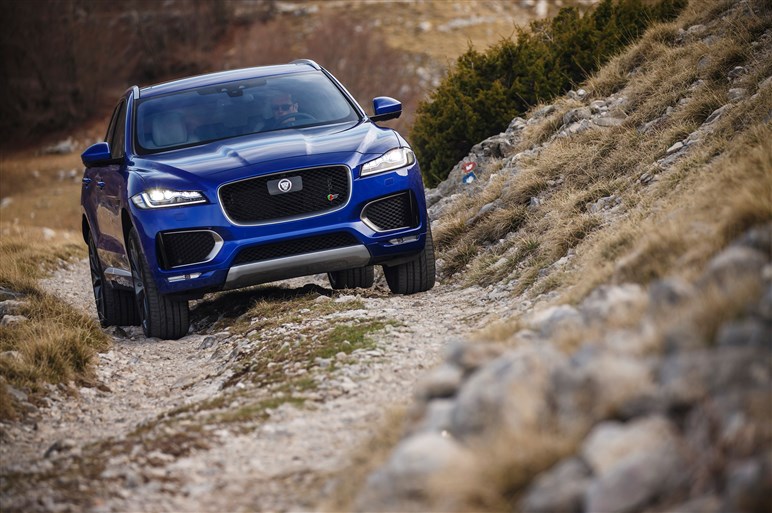 ジャガーF-PACE・初試乗。プレミアムSUVの新参者はどんなクルマか？