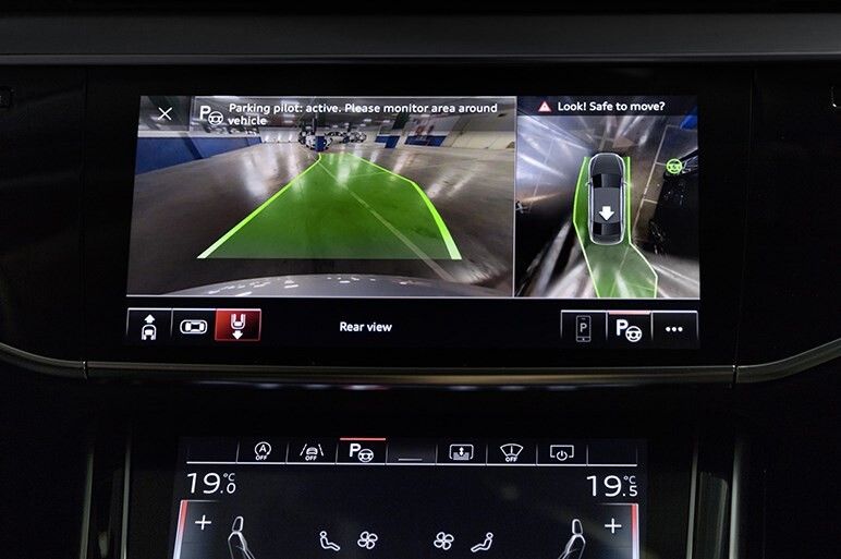 アウディの新型A8はレベル3自動運転も織り込まれたハイテクの塊