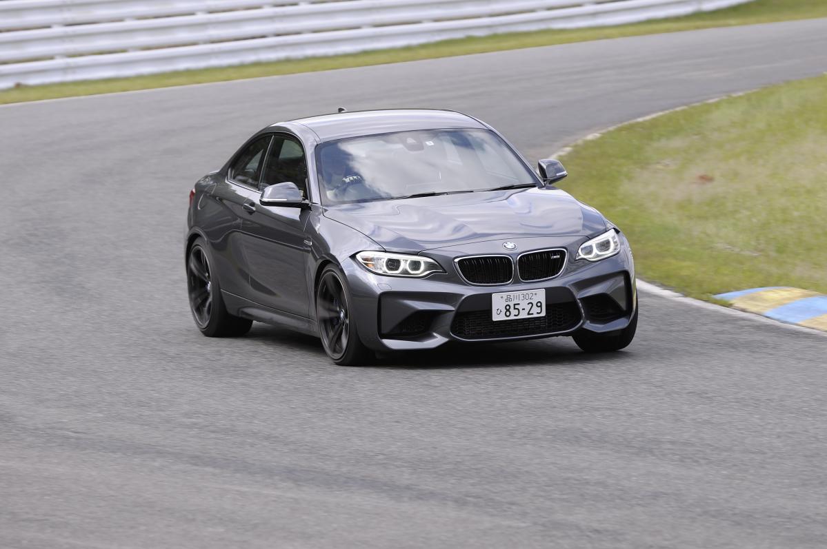 いまどきmtで乗れるハイパワーfr Bmw M2をサーキットで走らせたら 驚くほど楽しいクルマだった Motorfan 自動車情報サイト 新車 中古車 Carview