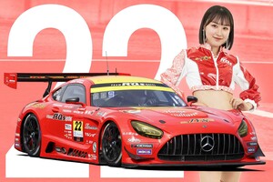 「アールキューズAMG GT3」をサポートする「R’Qs ATTENDANT」と「R’Qs Twinkle」の「赤／白」のリンクコーデが可愛すぎ！